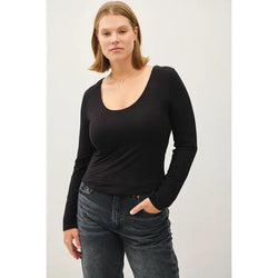 Solid Plus Size Long Sleeve Scoop Neck Knit Top