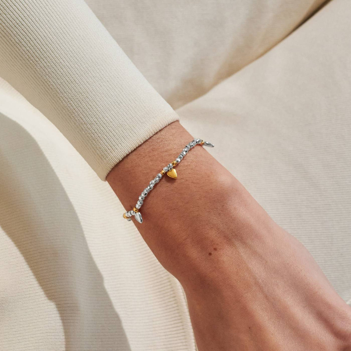 Sparkle Confetti A Little 'Amazing Sister' Bracelet