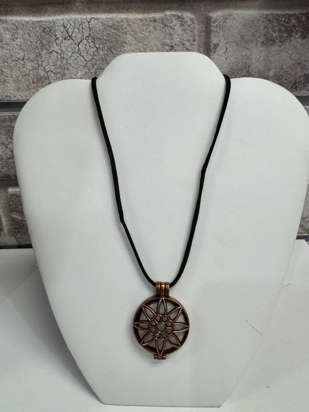 Aromatherapy Necklace - Heritage - Boutique.com