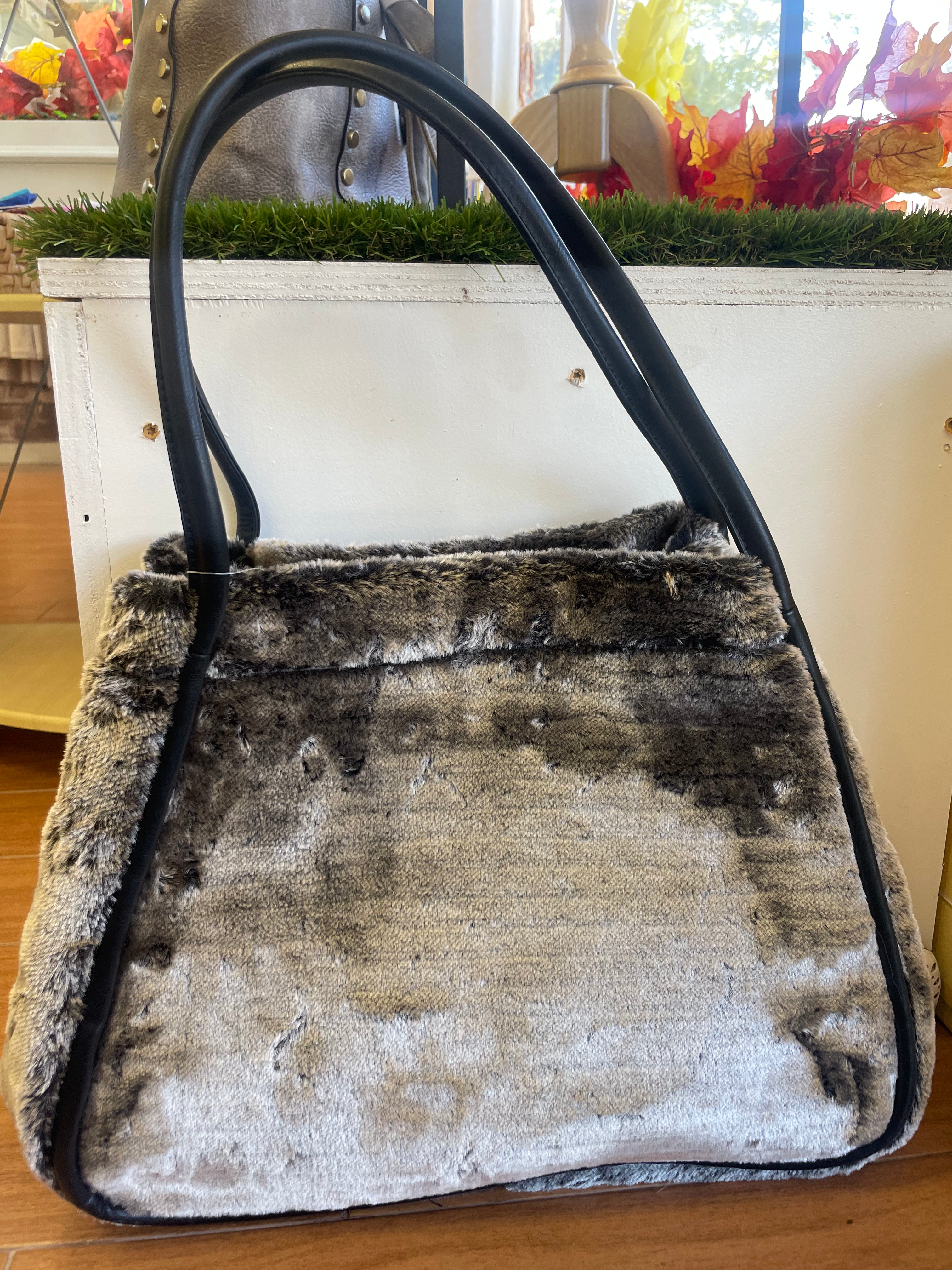 Chinese Laundry Grey Fuzzy Tote - Heritage-Boutique.com
