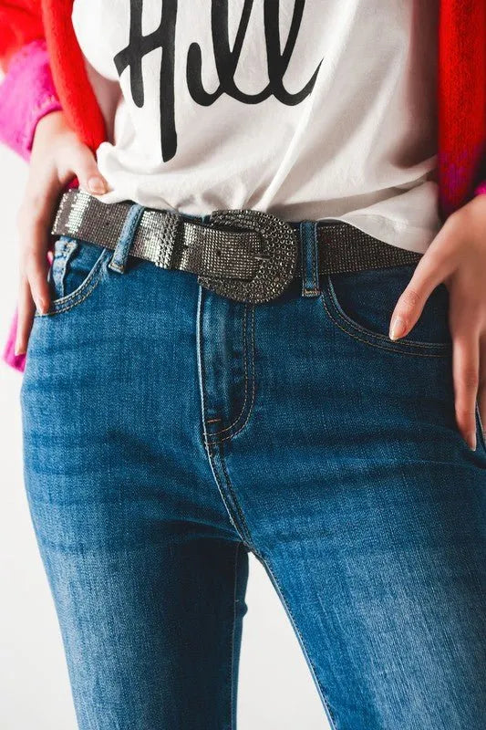 Flared Q2 Mid-Wash Jeans with Raw Edge Hem - Heritage-Boutique.com