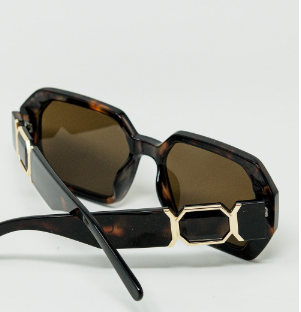 Q2 Diamond-Shaped Sunglasses with Gold Detail