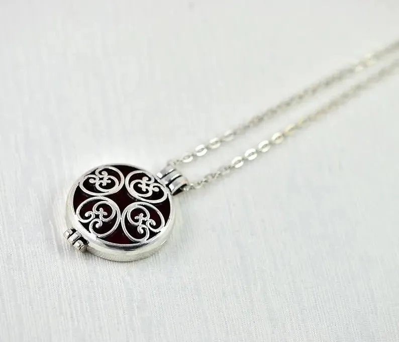 Aromatherapy Necklace - Heritage - Boutique.com