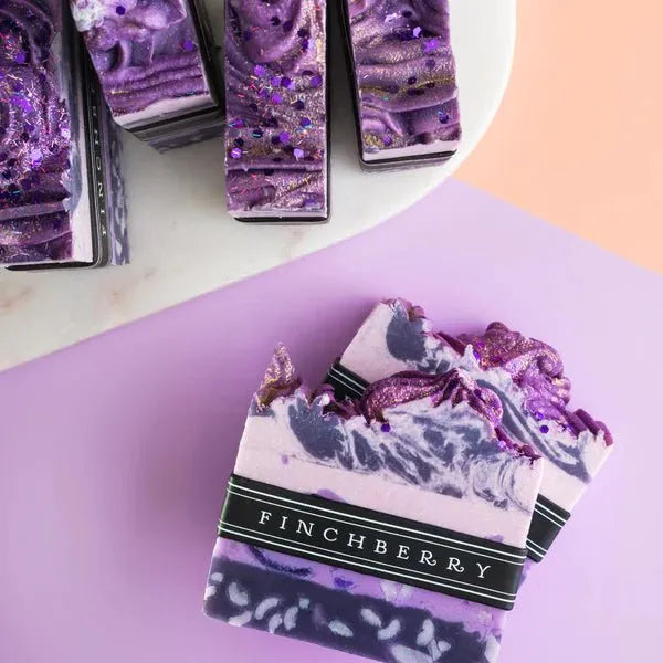 Finchberry Grapes of Bath - Heritage-Boutique.com