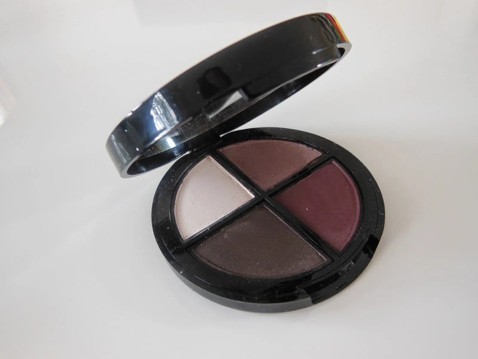 HB Signature Shadow Quad - Heritage - Boutique.com