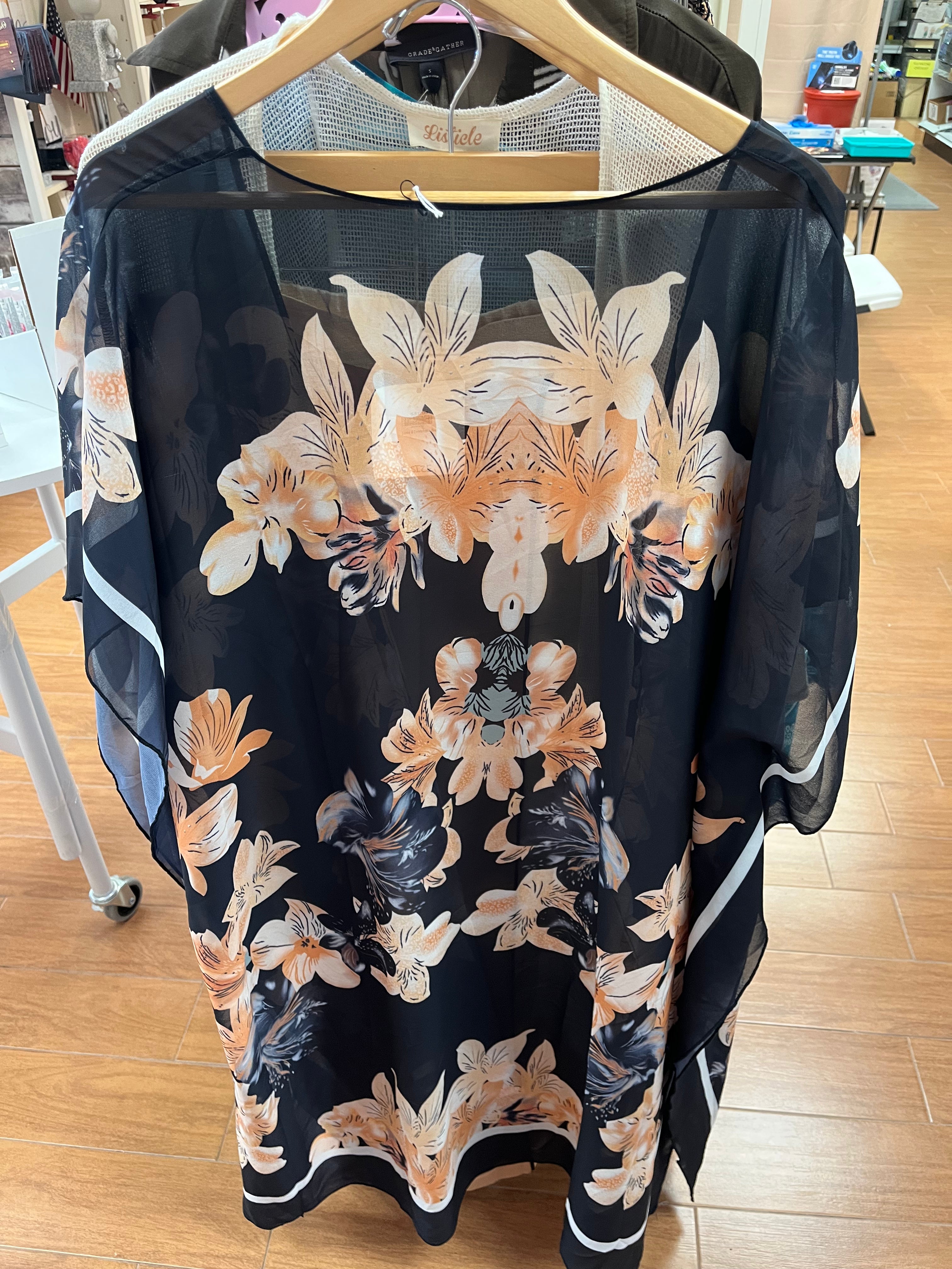 Loose & Comfortable Black Floral Beach Coverup - Heritage-Boutique.com